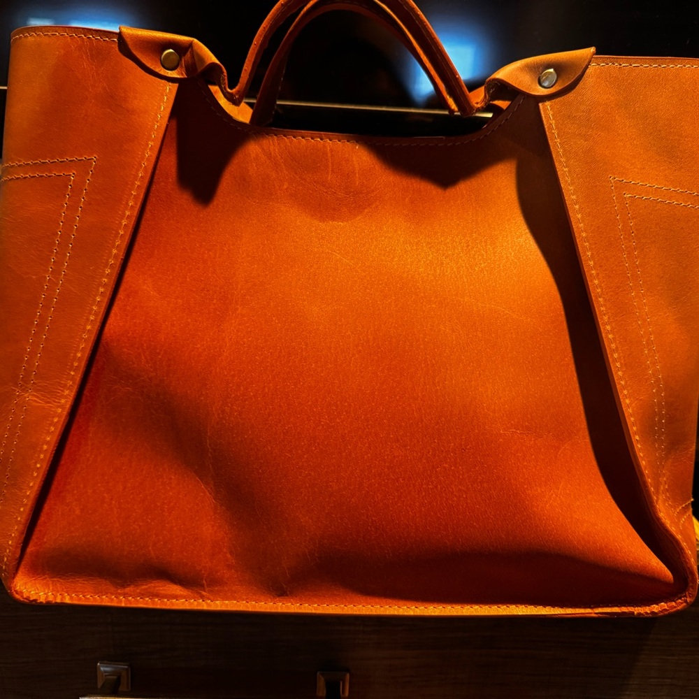 Tannery West Shoulder Bag - Classic Brown - Picture 2 of 7